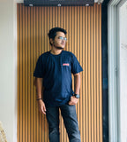 Aalsi_oversized T-Shirt_navy blue_ front_print_model